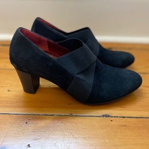 Gabor Function Womens High Cut Court Shoes Suede leather size 8